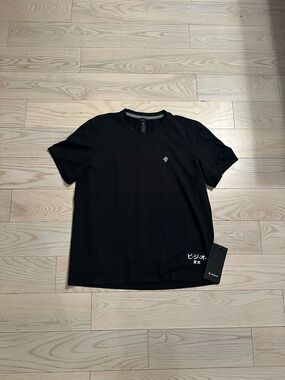 lululemon athletica Black Short Sleeve Crew Tee